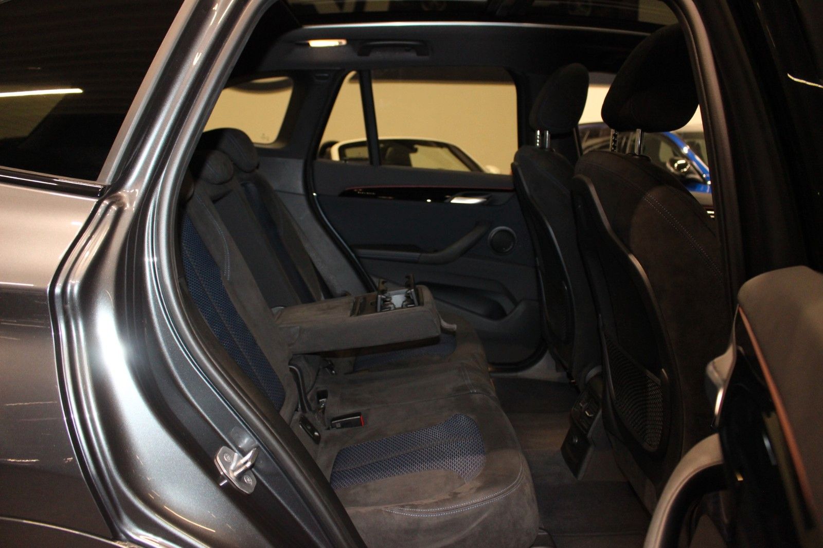 Fahrzeugabbildung BMW X1 xDrive 25 i M Sport Pano*HUD*Kamera*AHK