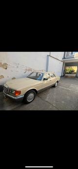 Mercedes-Benz Mercedes Benz S 260 SE - Mercedes-Benz S 260 mit Benzin-Antrieb: Automatik