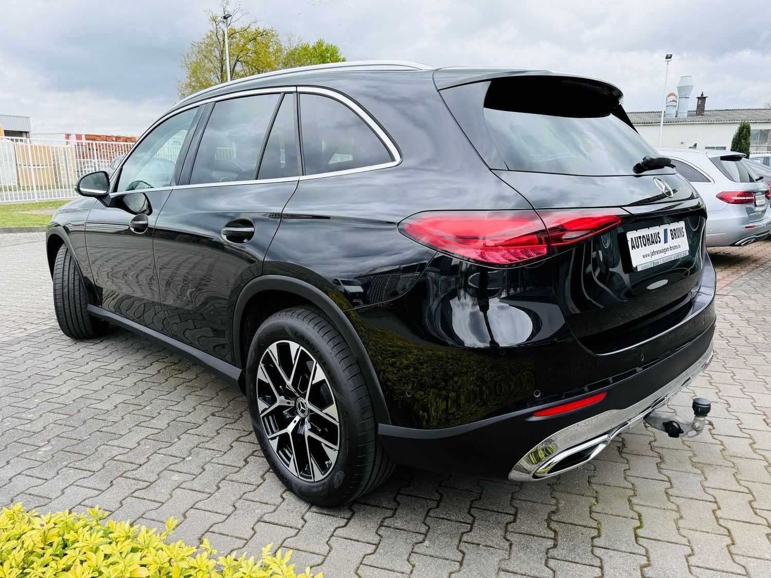 Fahrzeugabbildung Mercedes-Benz GLC 220 d 4M PROGRESSIVE, LED, PTS, RFK, AHK, To