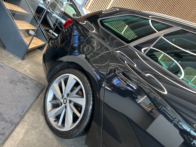 Seat Leon ST FR *LED*ACC*NAVI*ALCANTARA*PANO*