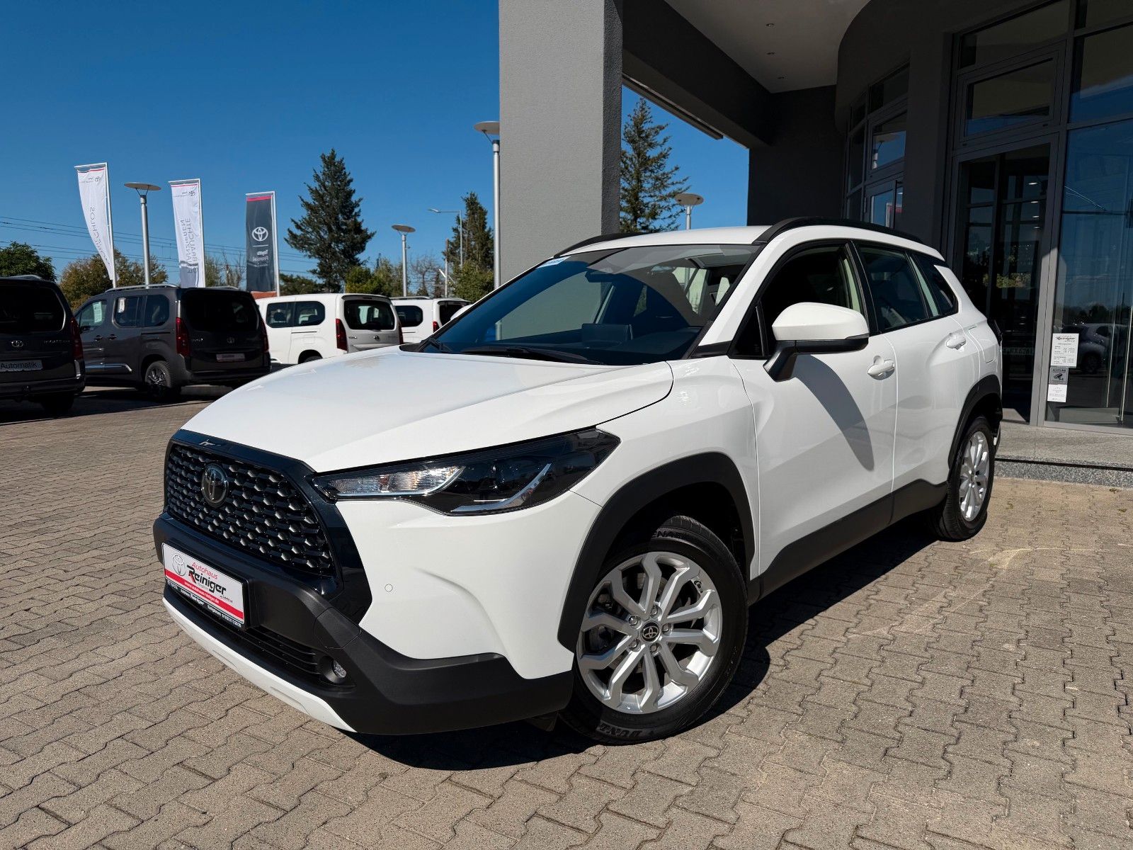 Toyota Corolla Cross Business 1.8l Hybrid 4x2*PDC,SHZ*