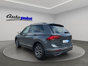 Volkswagen Tiguan - 7