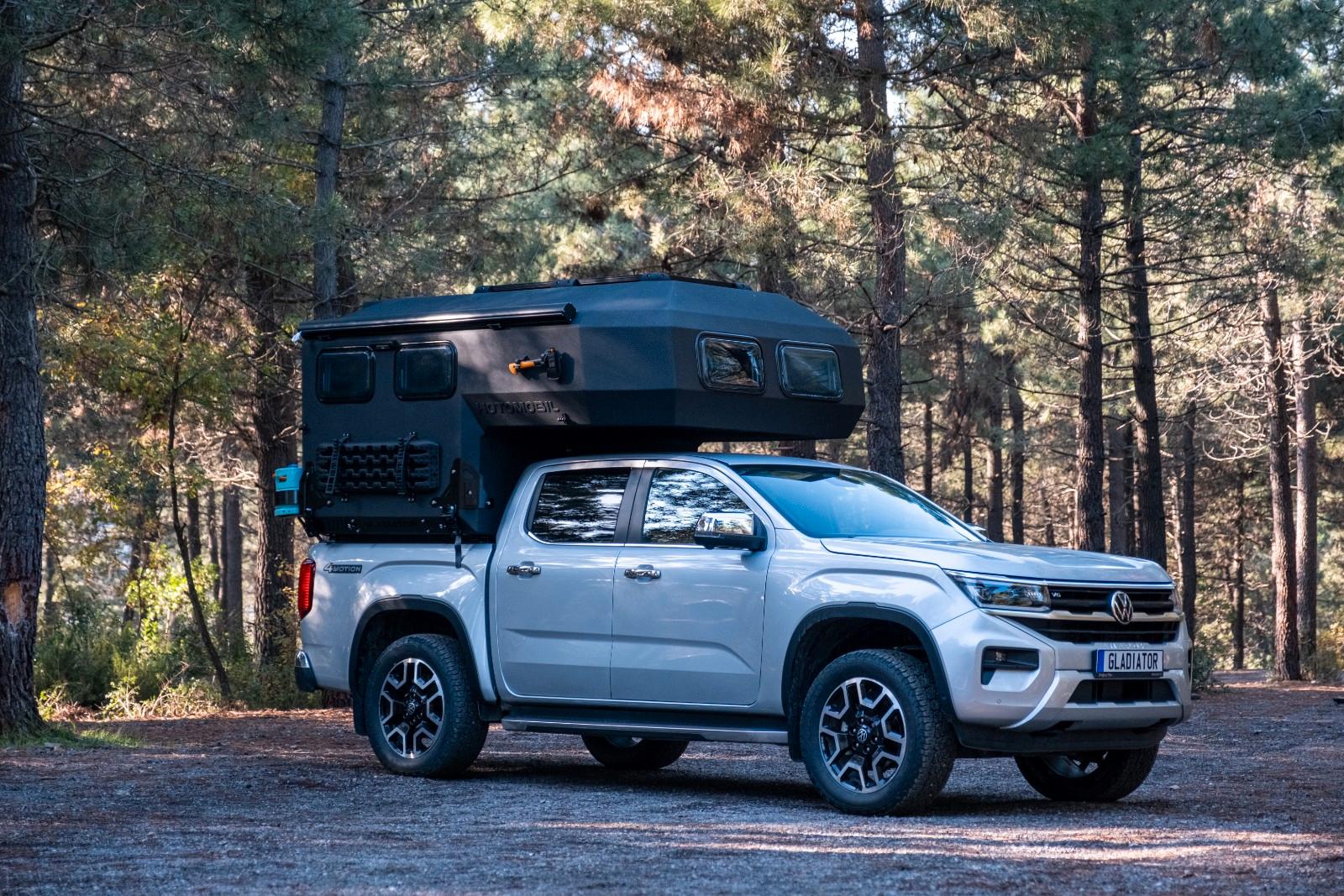 Hotomobil Gladiator S Pick-Up Wohnwagen mit Badezimmer