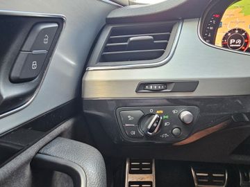 Audi Q7 - 10