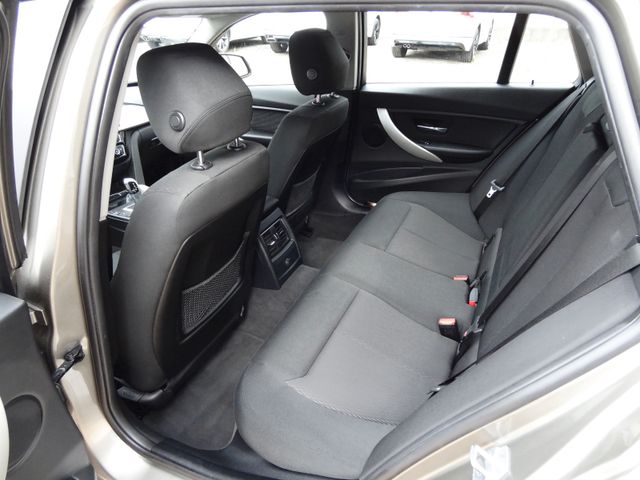 Fahrzeugabbildung BMW 318d Advantage/2.Hd/Navi/LED/AHK/SitzH/TopZust/