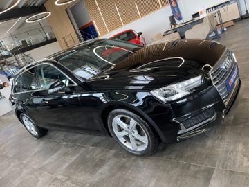 Audi A4 Avant 30 TDI sport *NAVI*S-LINE*BI-XENON*PDC*