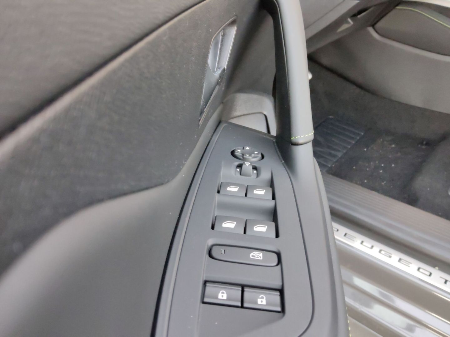 Peugeot 308 - Bild 18