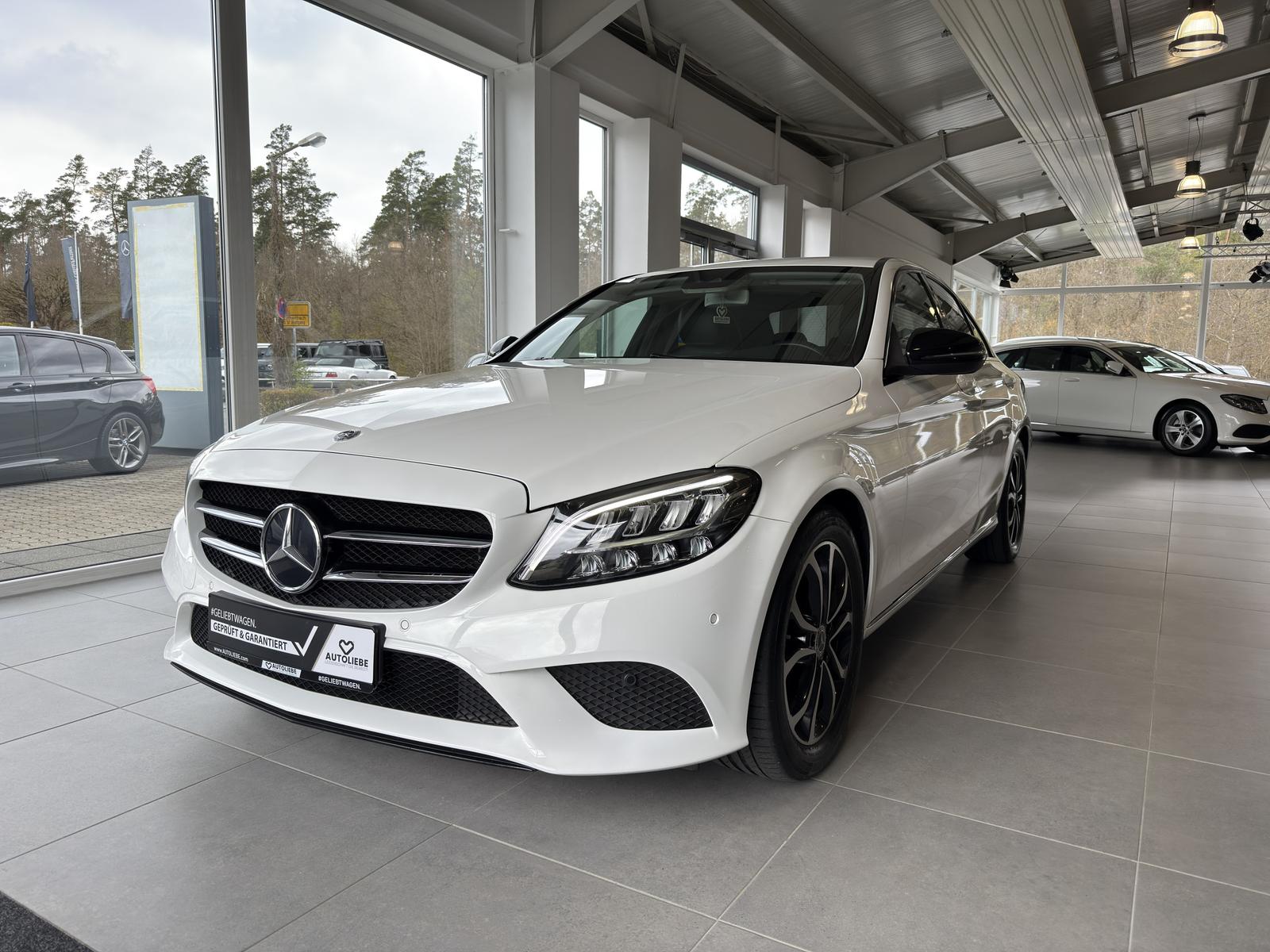 Mercedes-Benz C 300 Limousine LED*RFK*AMBIENTE*NIGHT