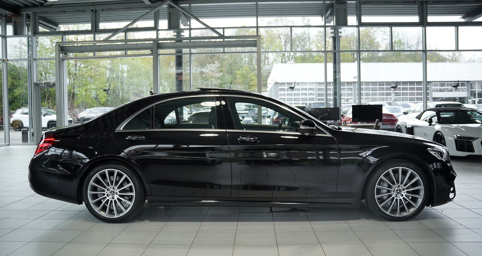 Mercedes Benz S 560
