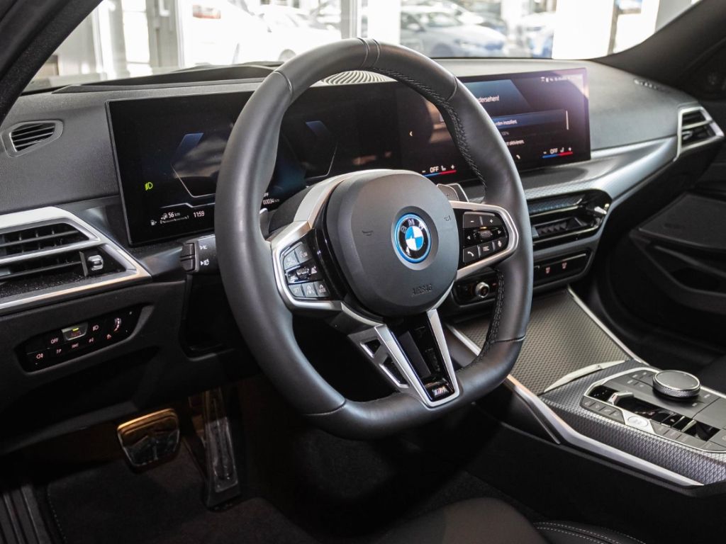 BMW 330 - Bild 6