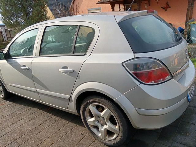 Opel Astra h