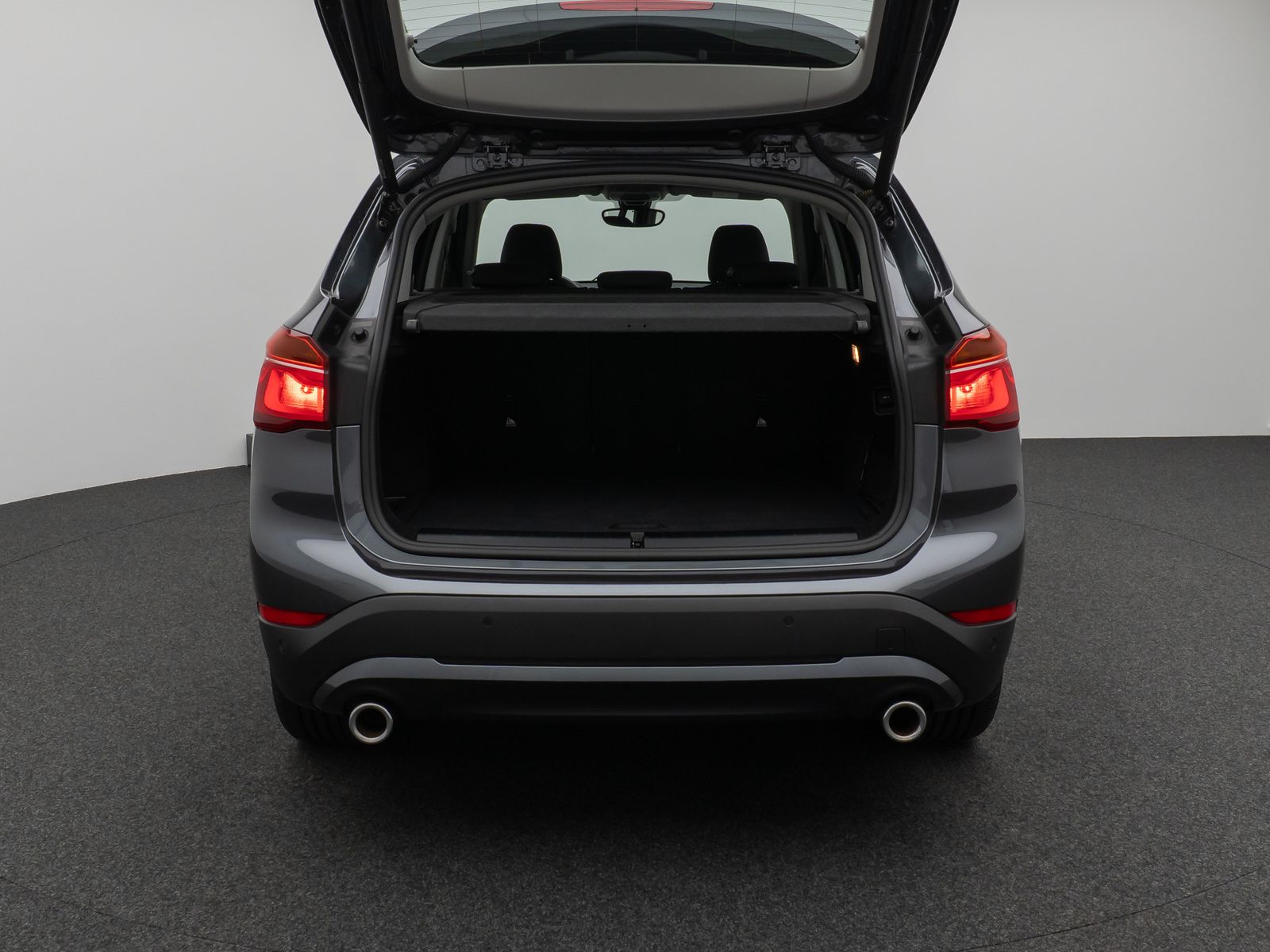 Fahrzeugabbildung BMW X1 sD20i Kamera DAB HiFi Navi Geschwindigkeitsre