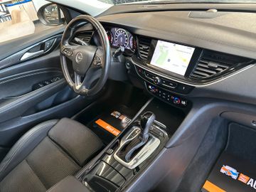 MYAUTOCENTER – Gebraucht- und Jahreswagen mit Werkstattservice in Pfaffenhofen Opel Insignia *KEYLESS*TEM*AHK*LKHZ*NAV*KLIMAAUTOM*