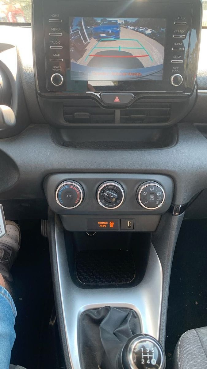 Toyota Yaris 1.0 5 porte Trend imagem 3