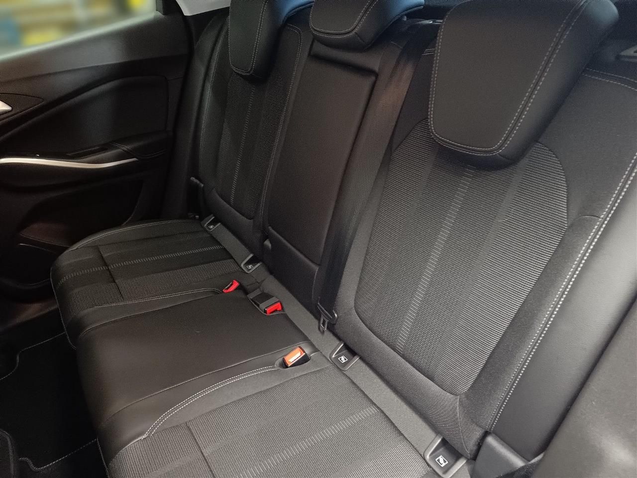 Fahrzeugabbildung Opel Grandland 1.2 GS 96KW Automatik