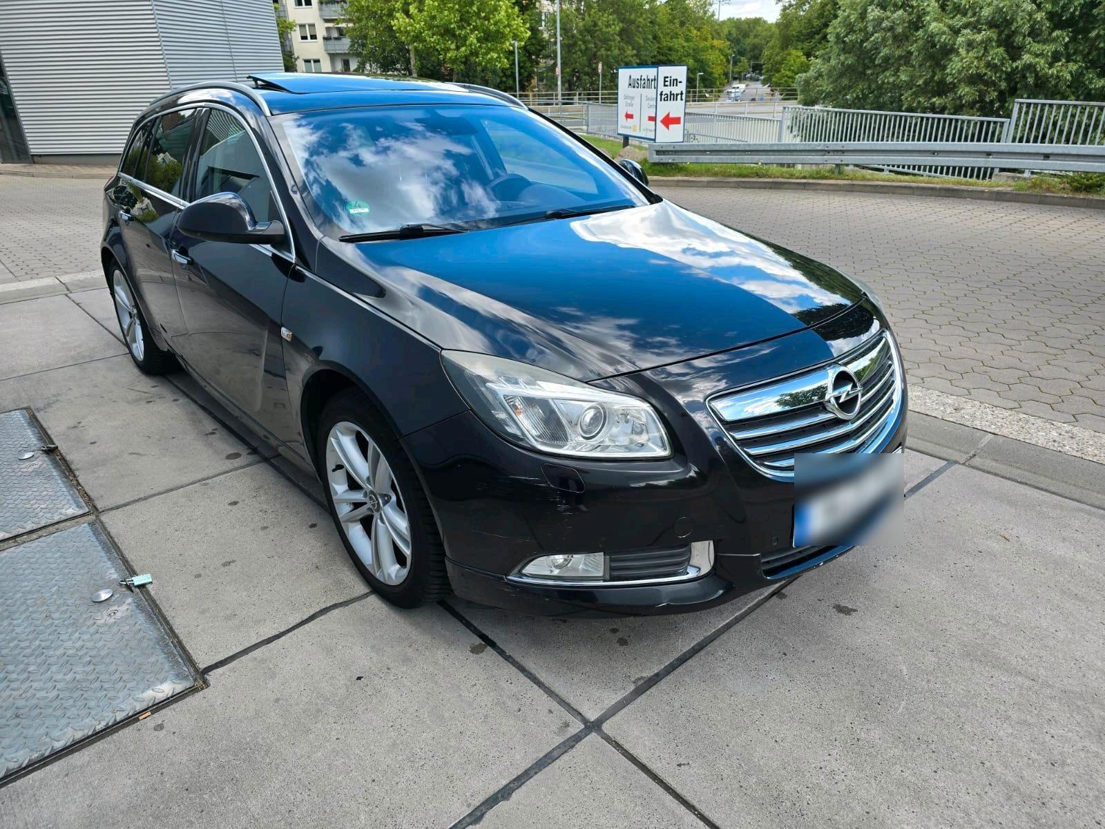 Opel Insignia, 2009