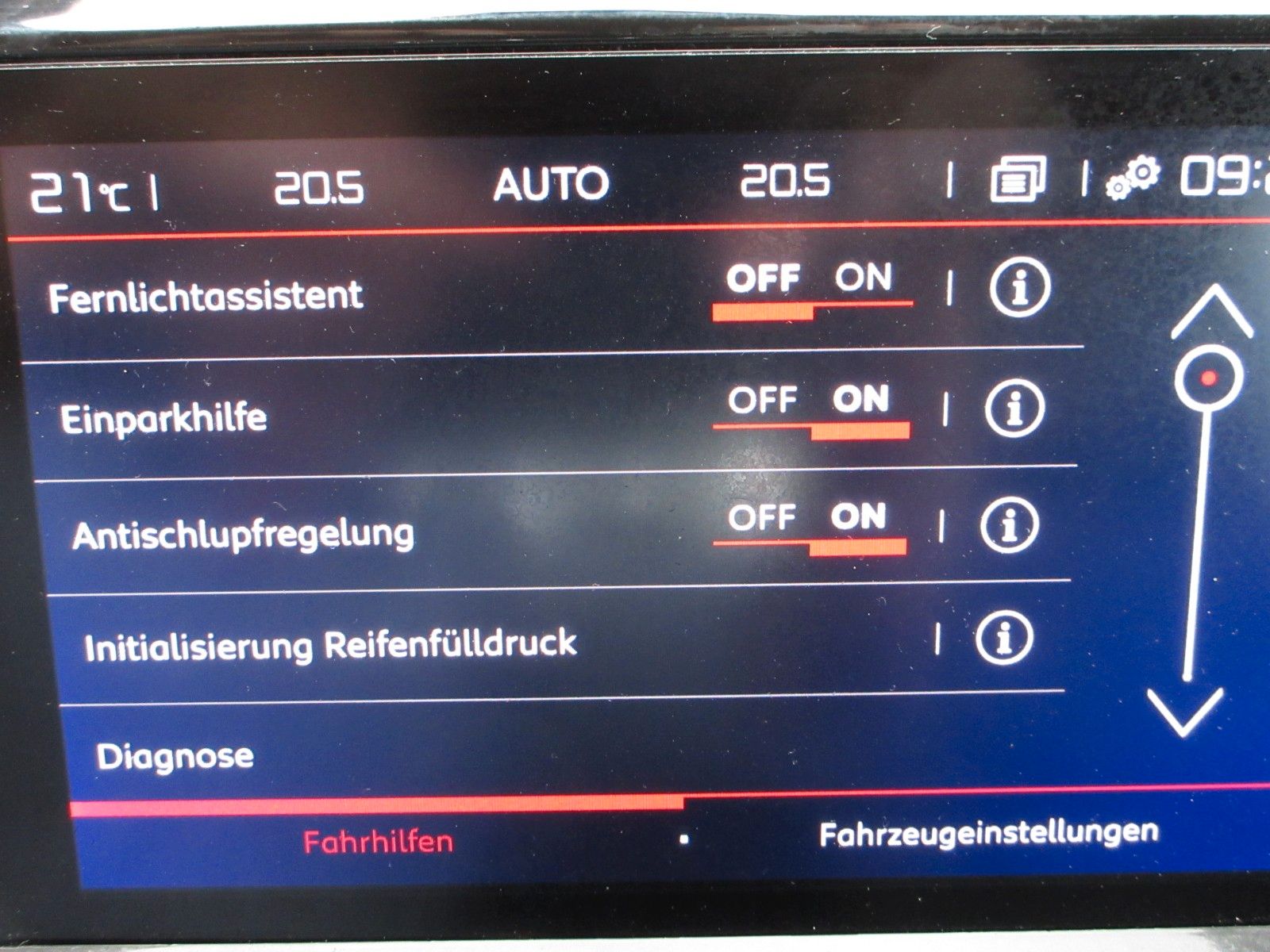 Fahrzeugabbildung Citroën C5 Aircross 1.2T LED/NAVI/SHZ/LEDER/R´CAM