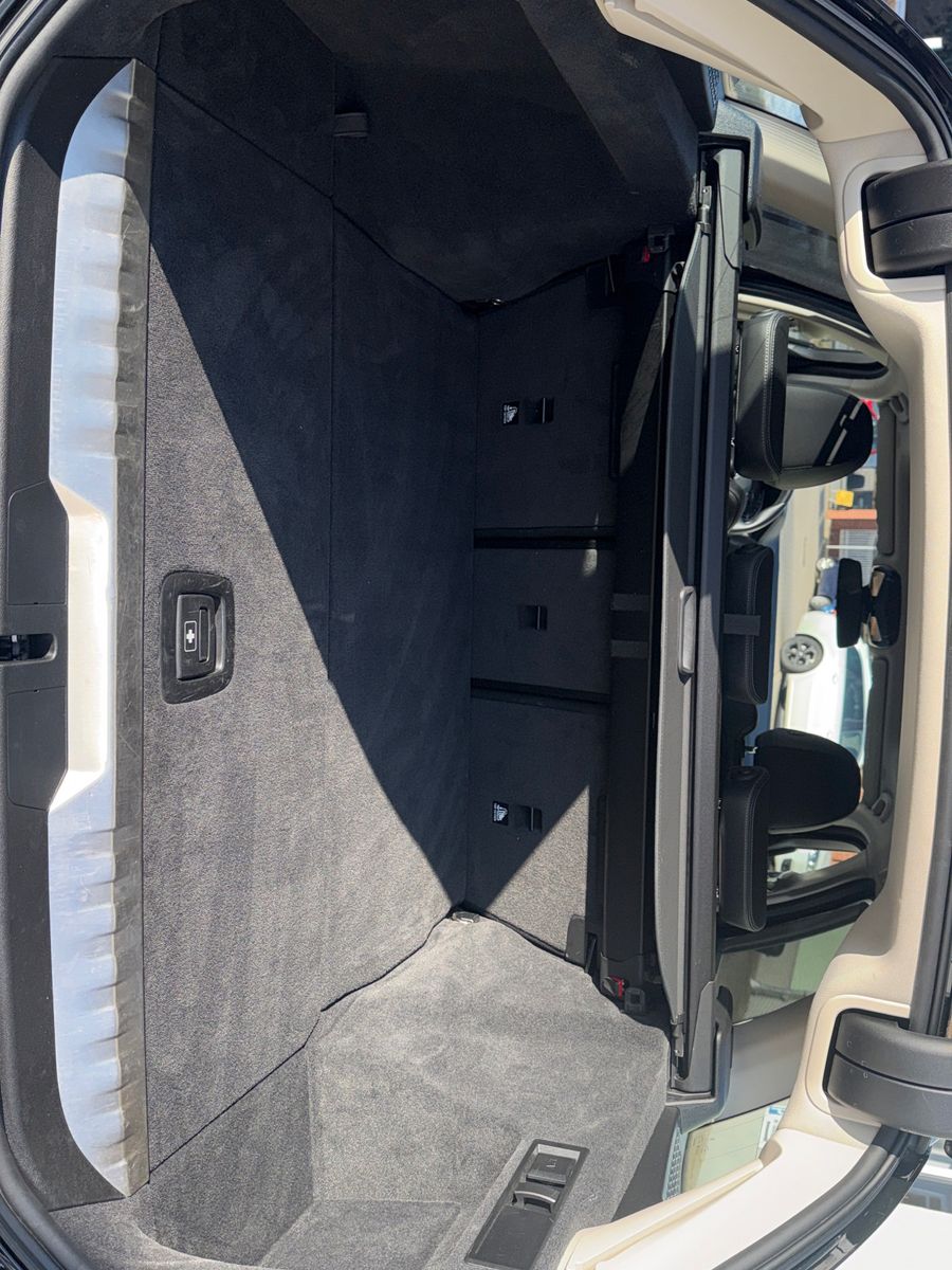 Fahrzeugabbildung BMW 320 e Sport Line/ 1. Hand / unfallfrei