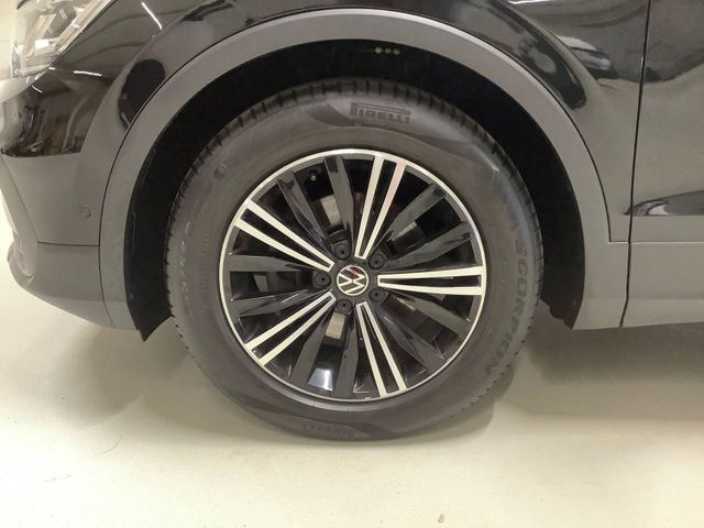 Tiguan Active 2,0 TDI 110 kW DSG Matrix, AZV, H