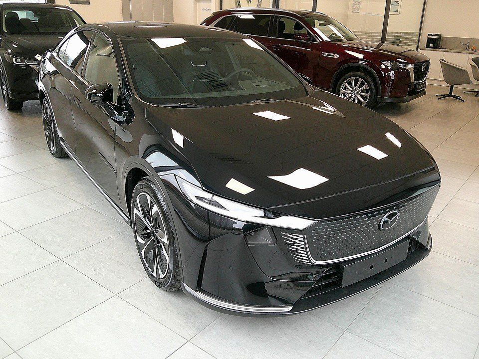 Image of Mazda 6e