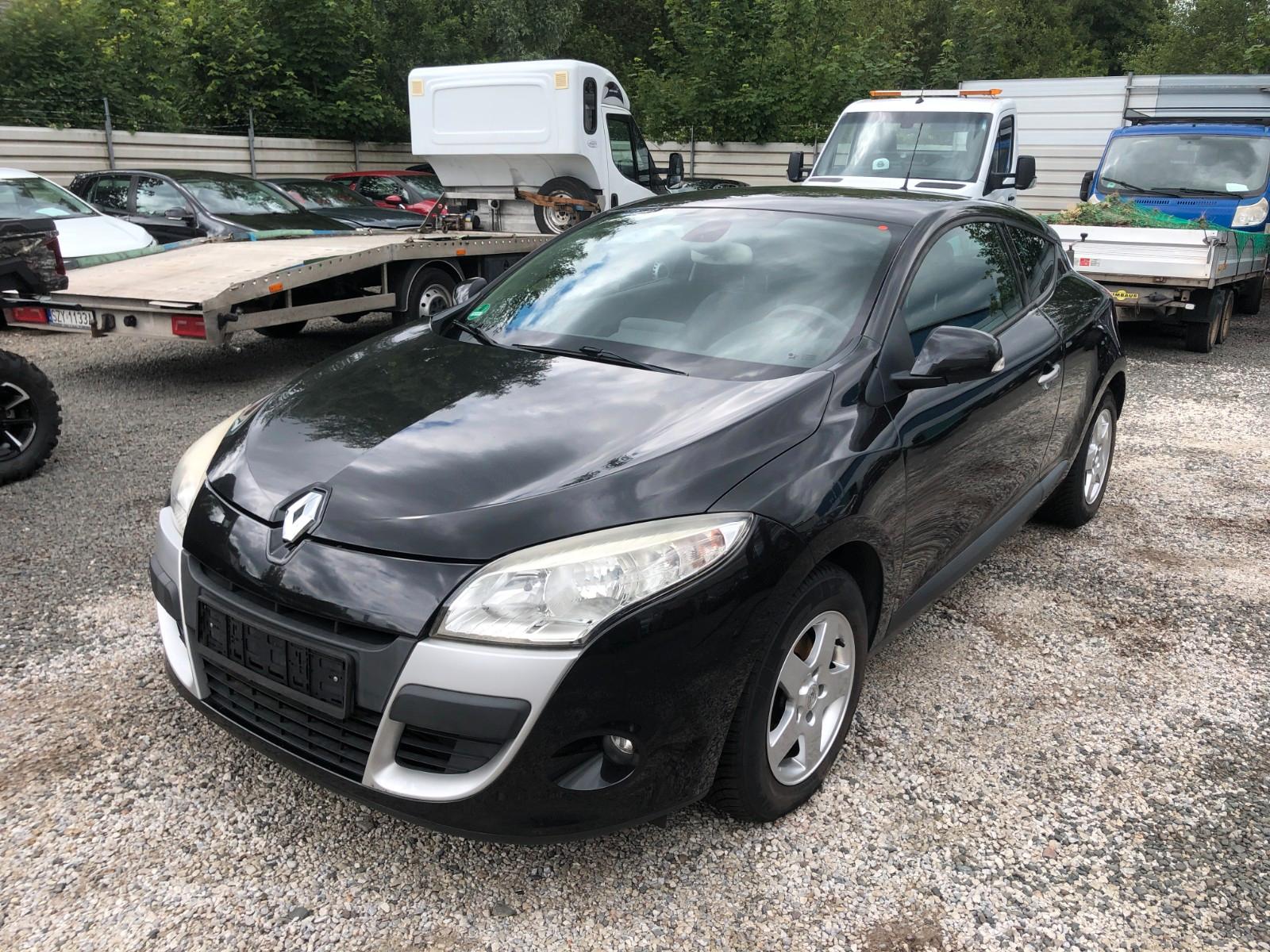 Renault Megane III Coupe Night & Day