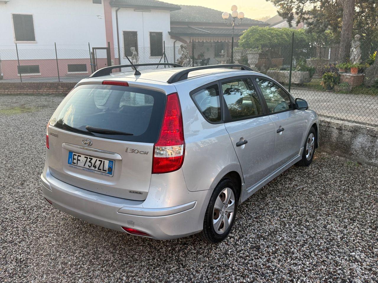 Hyundai i30 2011 — photo 7