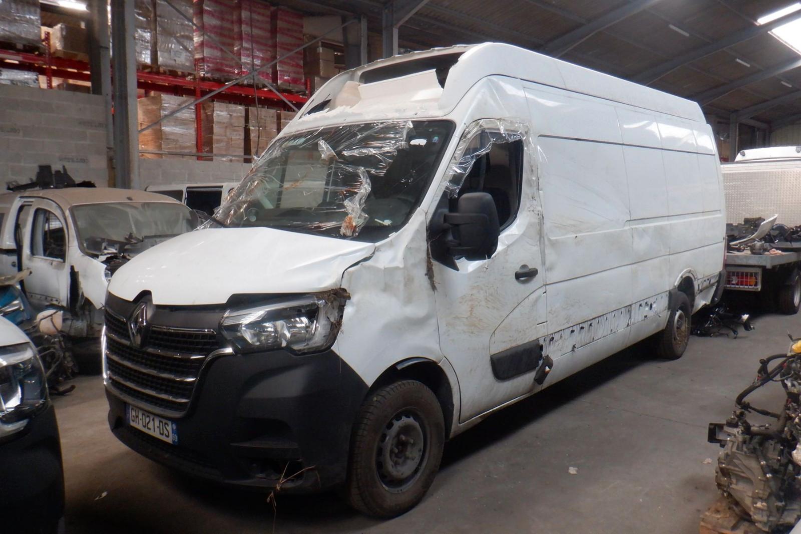 Renault MASTER R3500 L4H3 2.3 BLUE DCI 165CH CONFORT E6