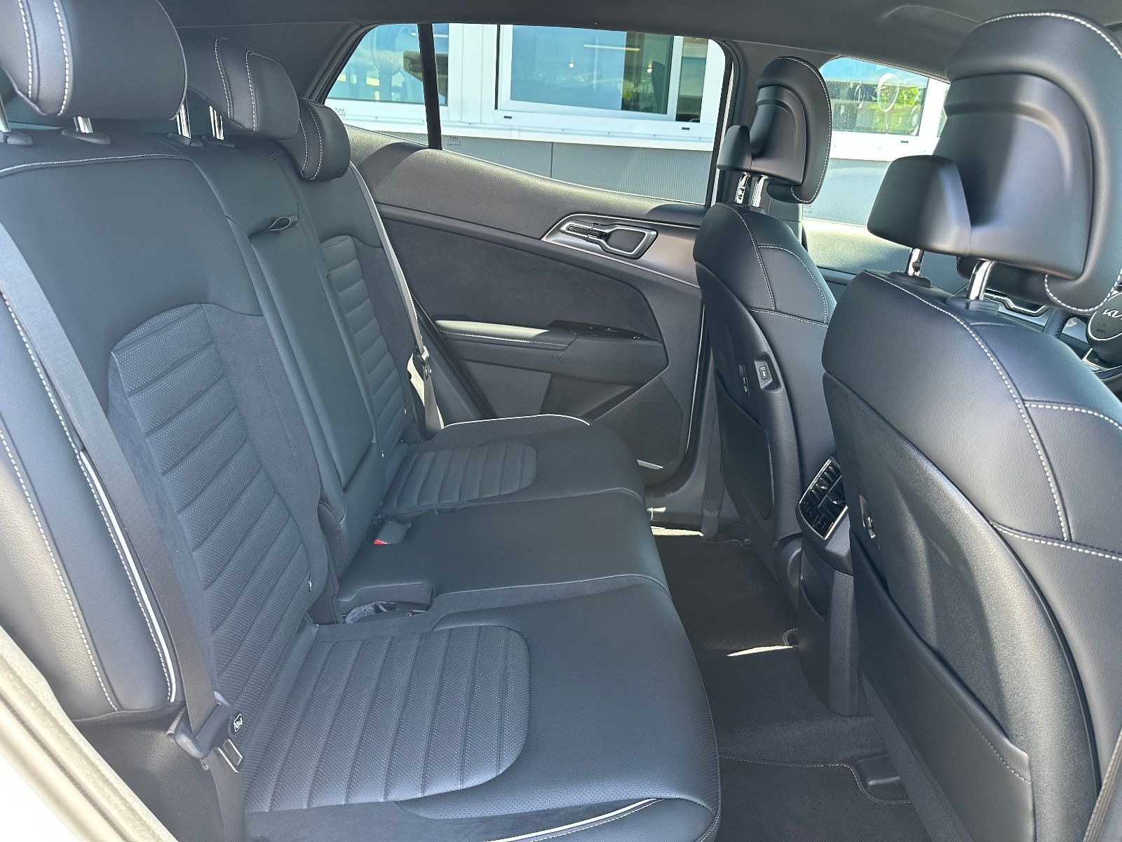 Fahrzeugabbildung Kia Sportage 1.6 T-GDI PHEV GT-line STD