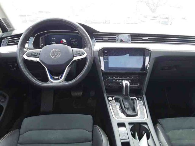 Passat Variant 1.4 GTE R-LINE LED+KAMERA+PAN+DCC