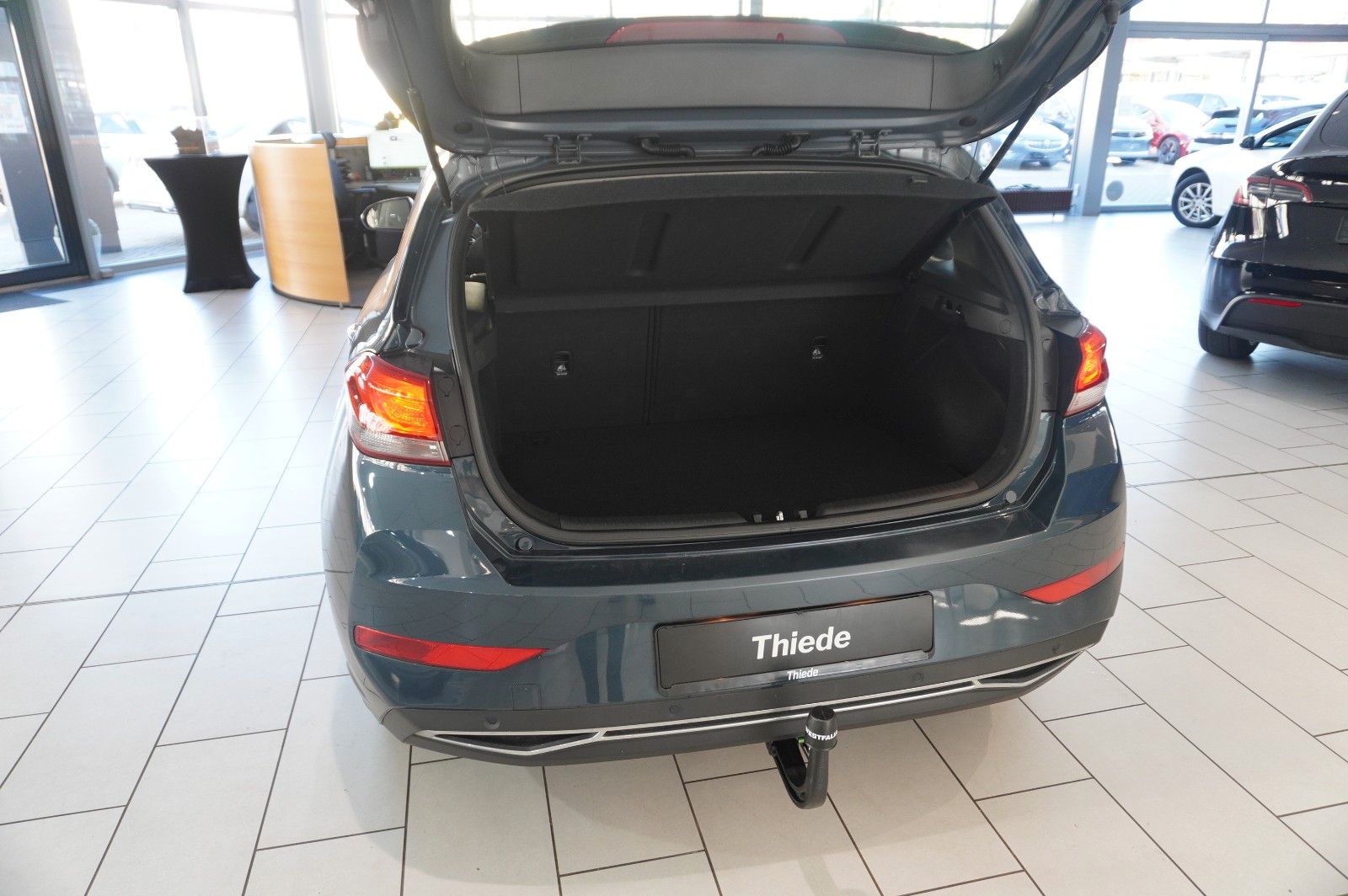 Fahrzeugabbildung Hyundai i30 1.5 T-GDI PURE NAVI/LED/KAMERA/SPORT/SH/AHK