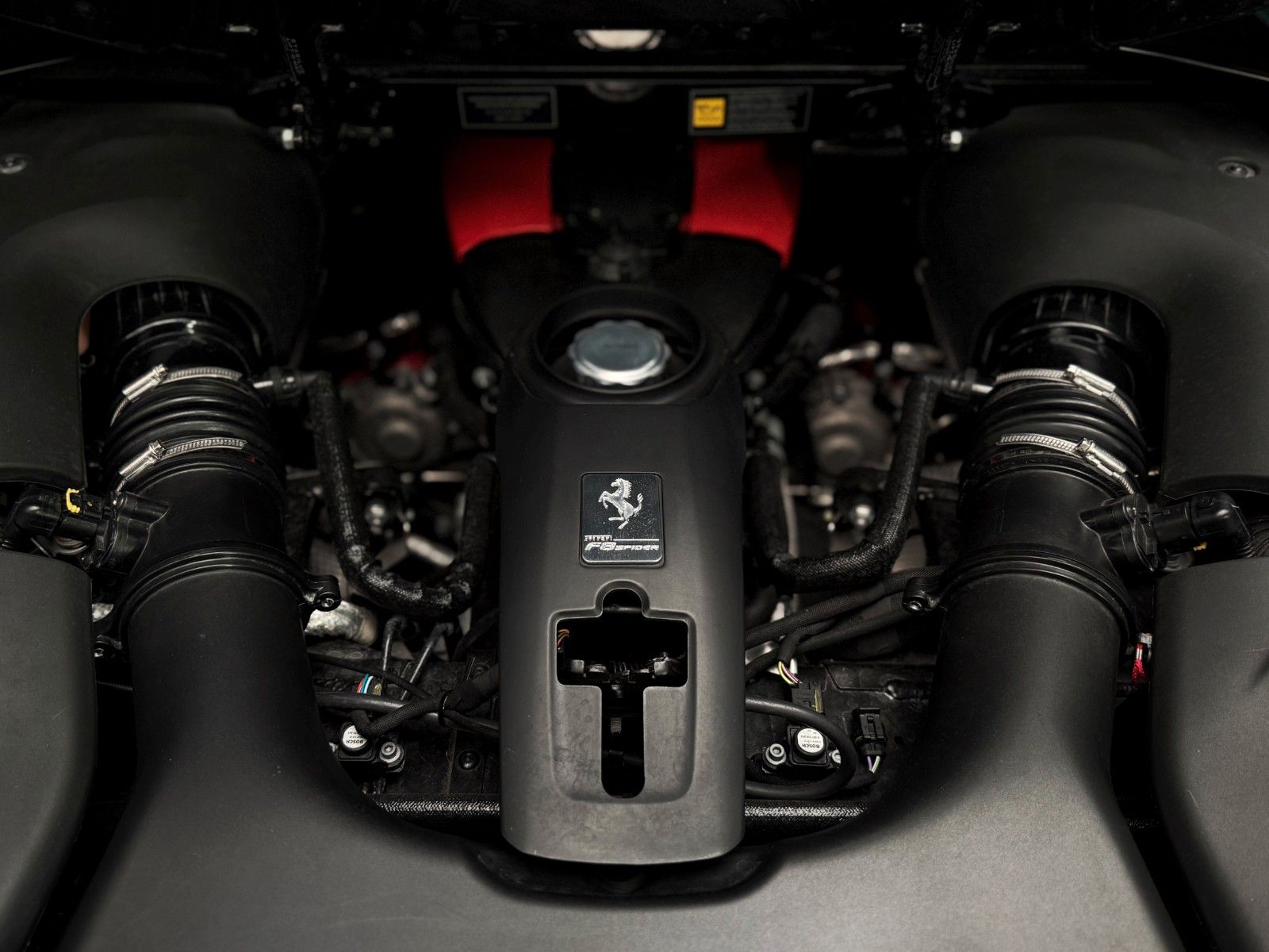 Fahrzeugabbildung Ferrari F8 Spider + Nero Daytona + Carbon + Lift + Garan