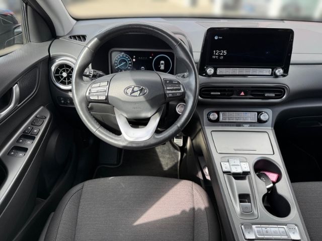 Fahrzeugabbildung Hyundai KONA Edition 30+ Elektro 2WD +KLIMA+NAVI+RFK+PDC