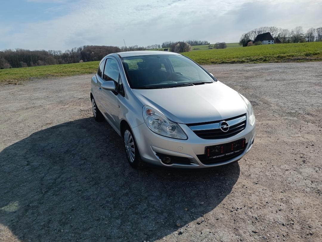 Opel Corsa D Edition
