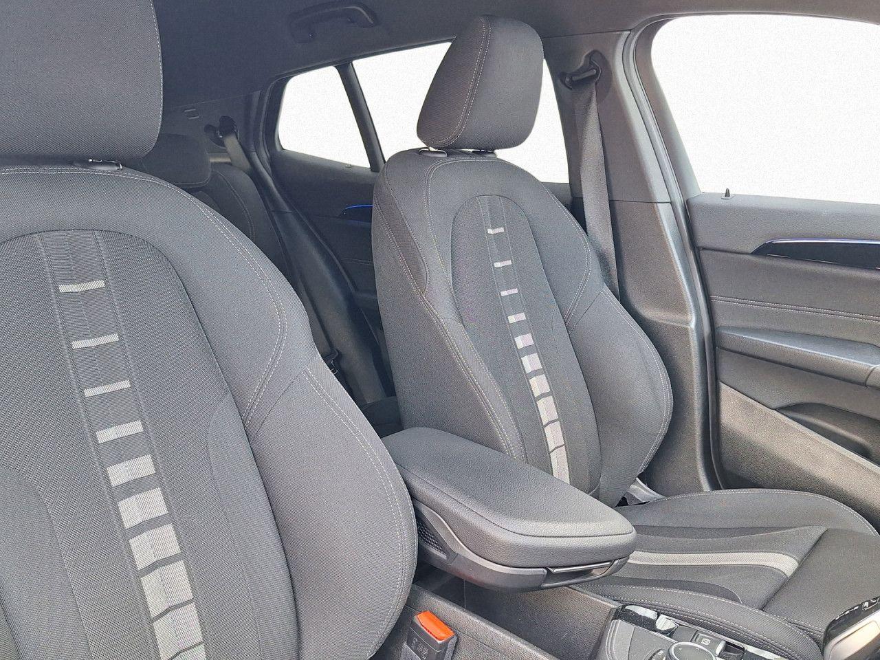 BMW X2 xDrive25d Navi,ACC,RFK,HUD,HiFi,Sportsitz,LED, миниатюра 6