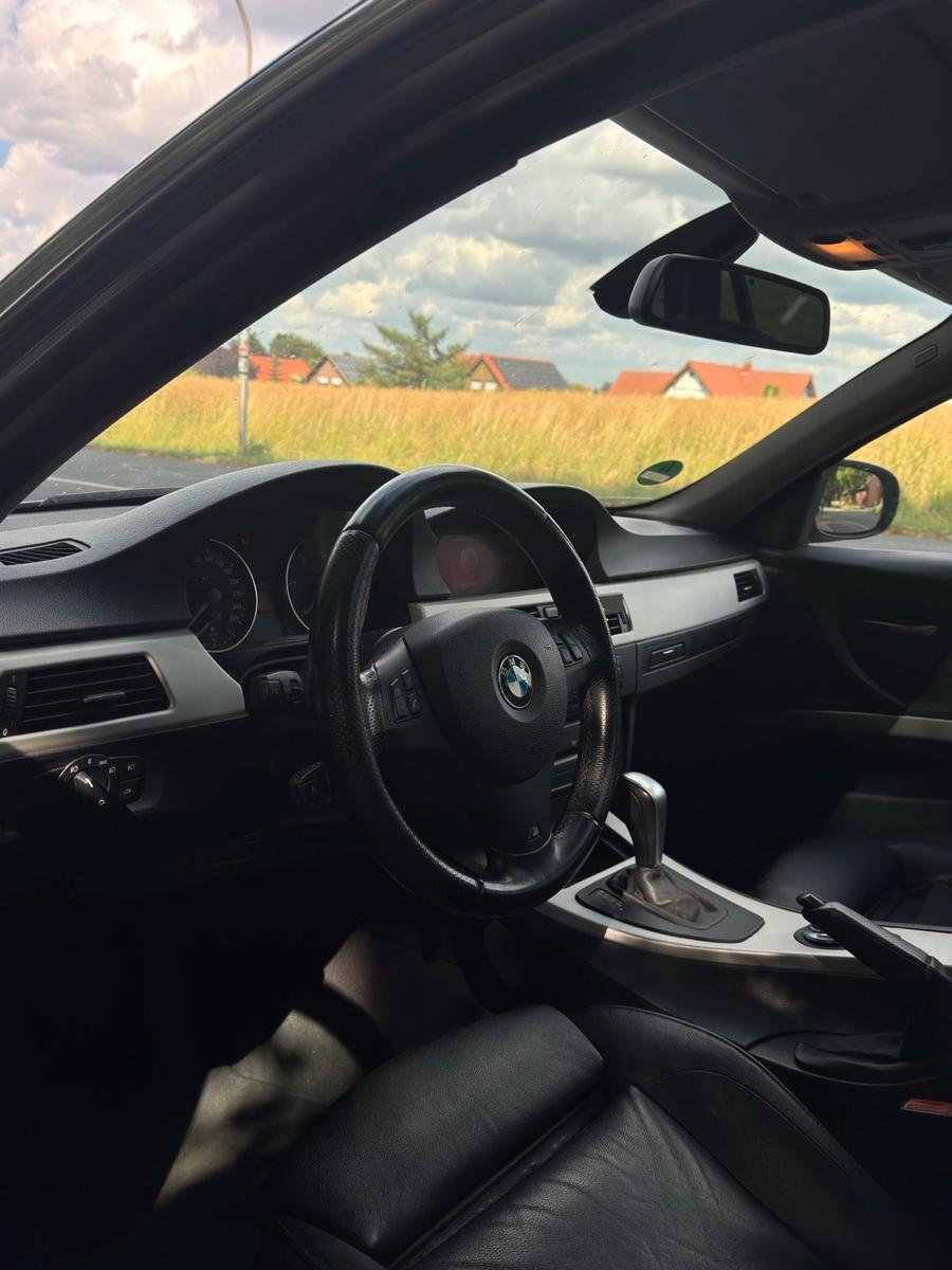BMW 330 2006 — photo 8