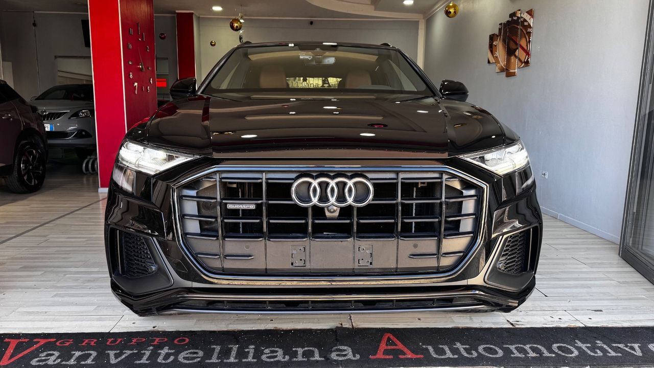 Audi Audi Q8 55 TFSI quattro tiptronic