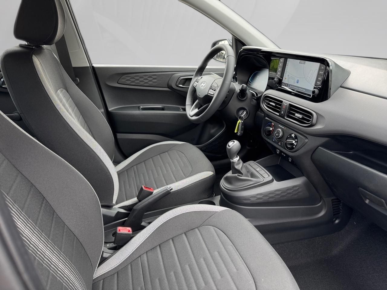 Fahrzeugabbildung Hyundai i10 SELECT Kam. LM Navi PDC SpurH