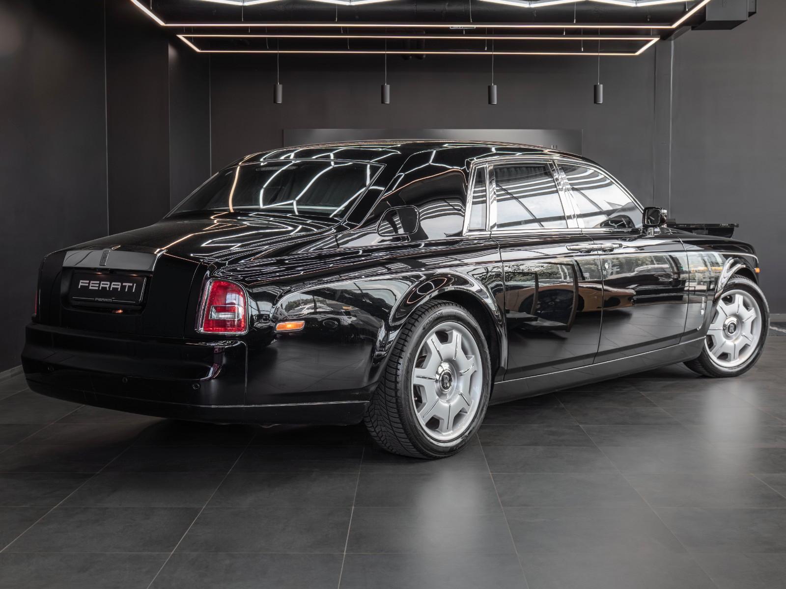 Rolls-Royce Phantom