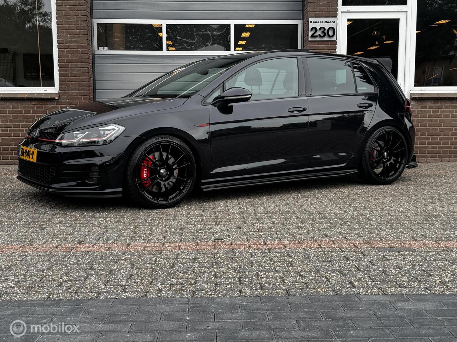 Volkswagen Golf 2.0 TSI GTI Performance DSG PANO/CAM/XENON