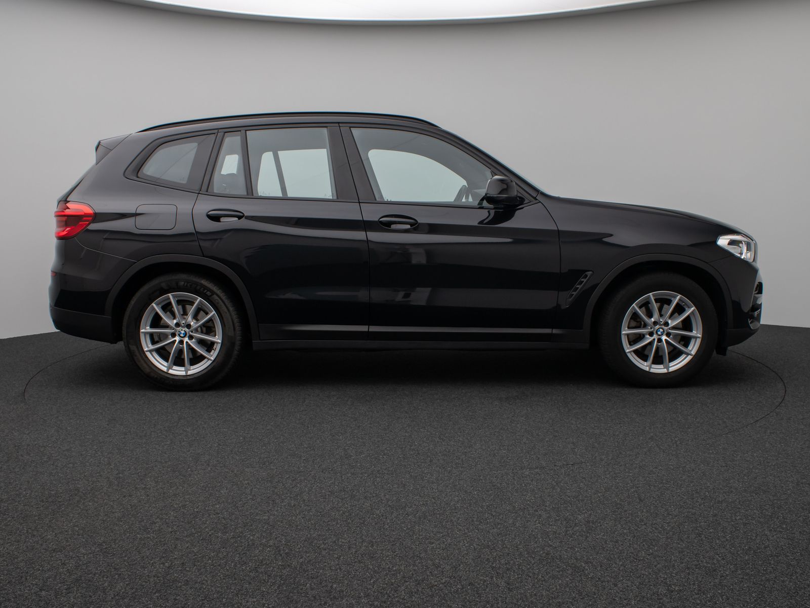 Fahrzeugabbildung BMW X3 xD20i ADVANTAGE DAB GeschwindigReg PDC Leder