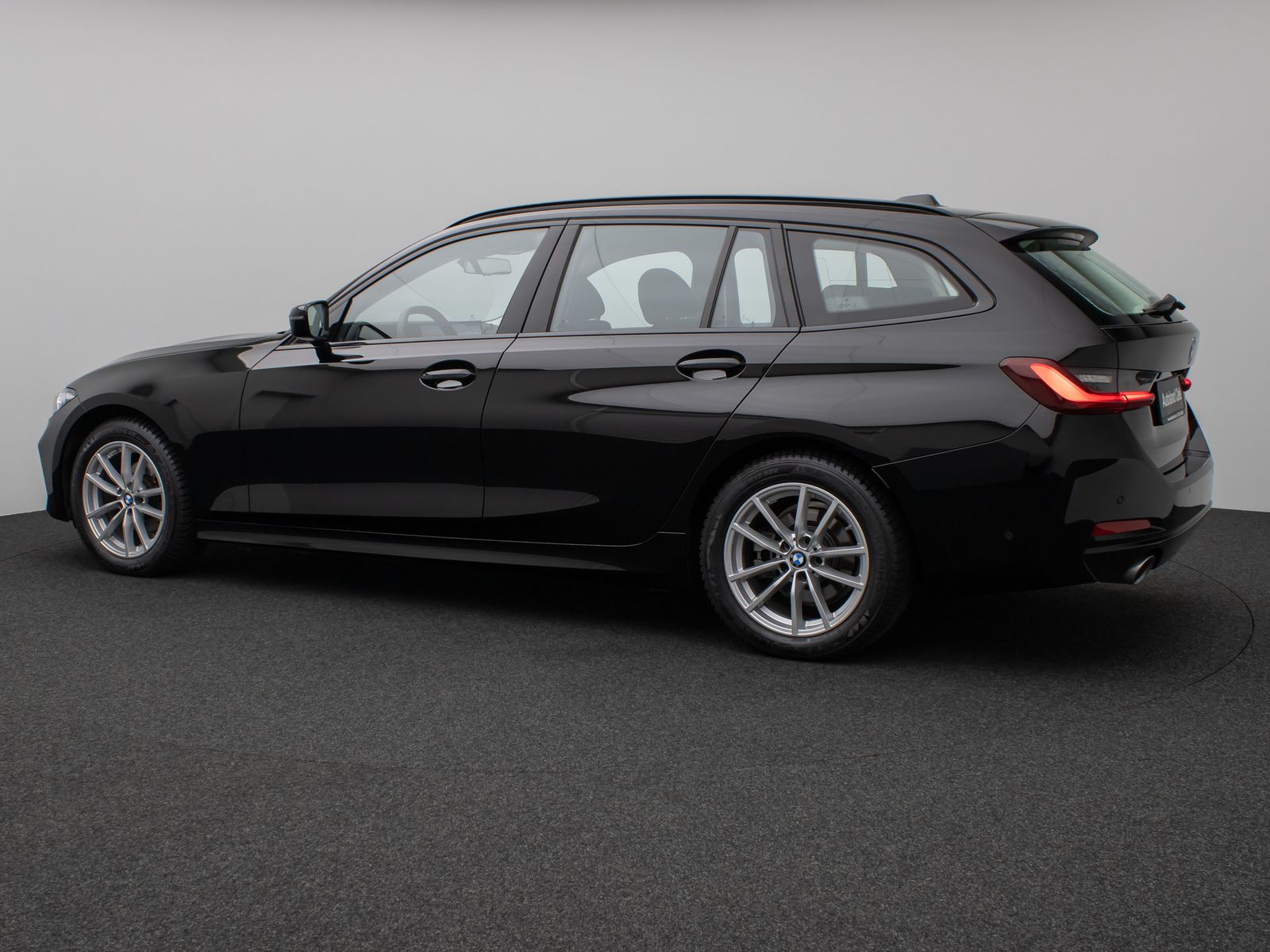 Fahrzeugabbildung BMW 318i Kamera DAB CockPit+ Alarm Geschwindigkeitsr