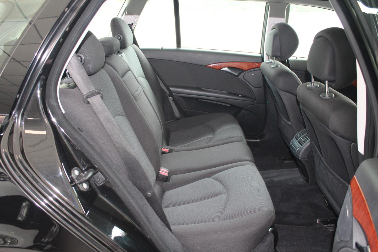 Mercedes-Benz E200 2007 — photo 15