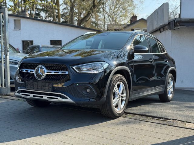 MERCEDES-BENZ GLA 250 e DCT  Style /Business Paket/Parktron