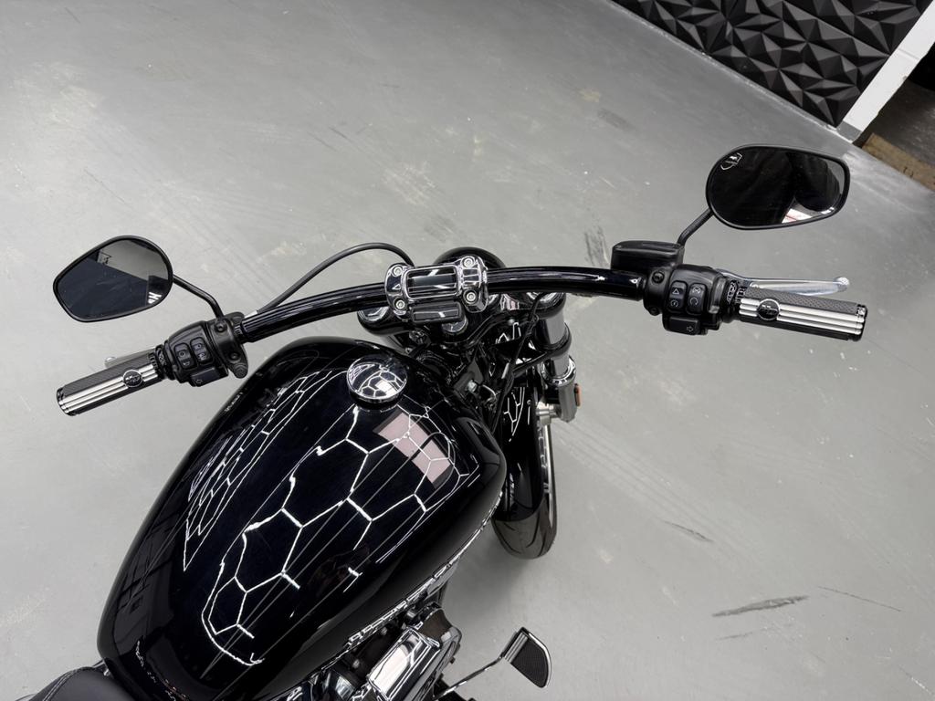 Harley-Davidson Breakout 114, Foto 15 von 24