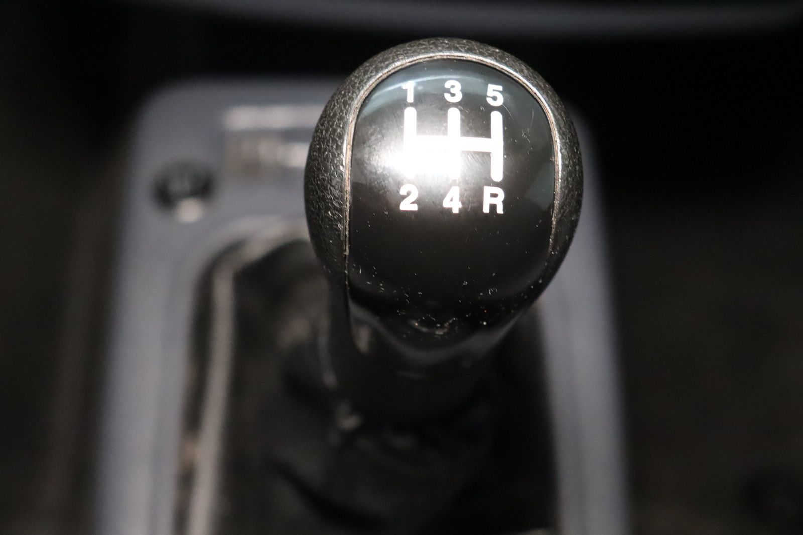 Fahrzeugabbildung Ford Transit Connect 1.8 DTCi T230 Kasten mit Klimaan