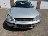 Ford Mondeo 1.8 92 kW Ghia Ghia - Ford Mondeo aus 2001: Ghia