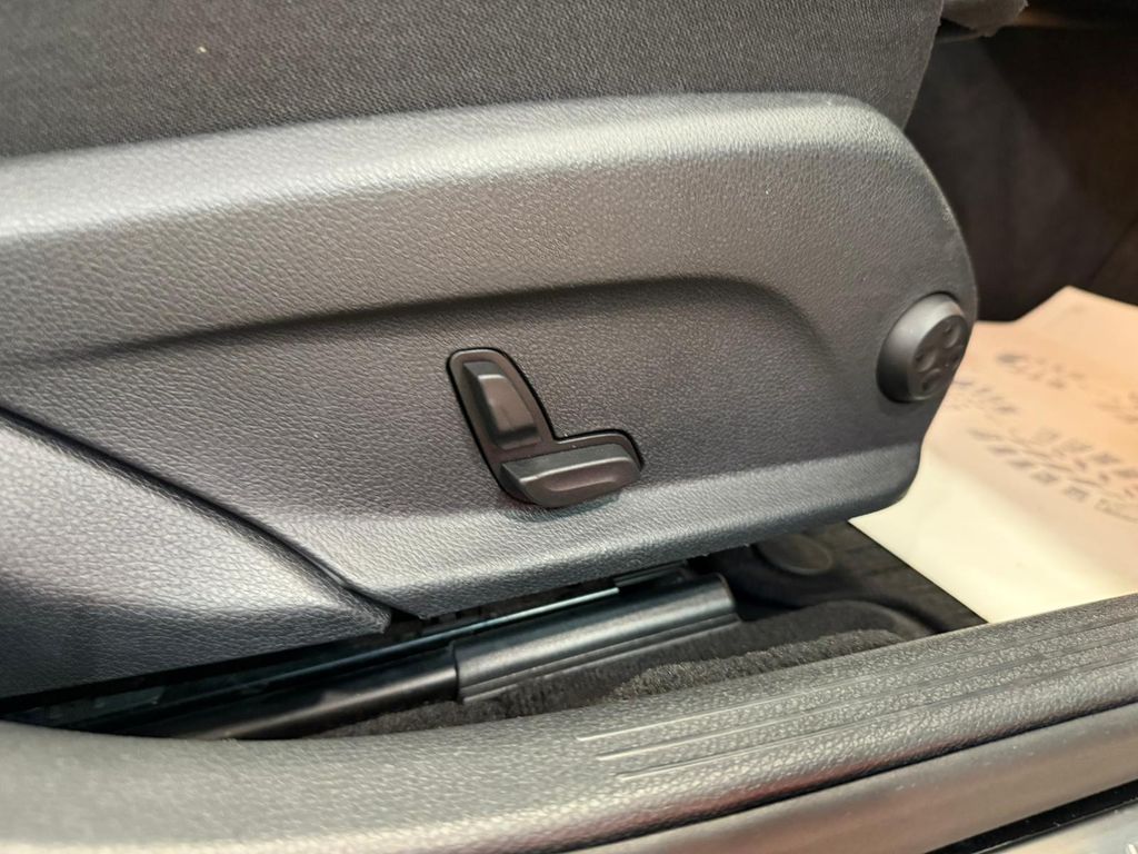Mercedes-Benz C 300 - Bild 31