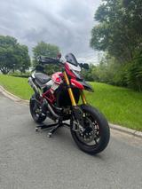 Ducati Hypermotard 939 SP  - DUCATI HYPERMOTARD 939 SP