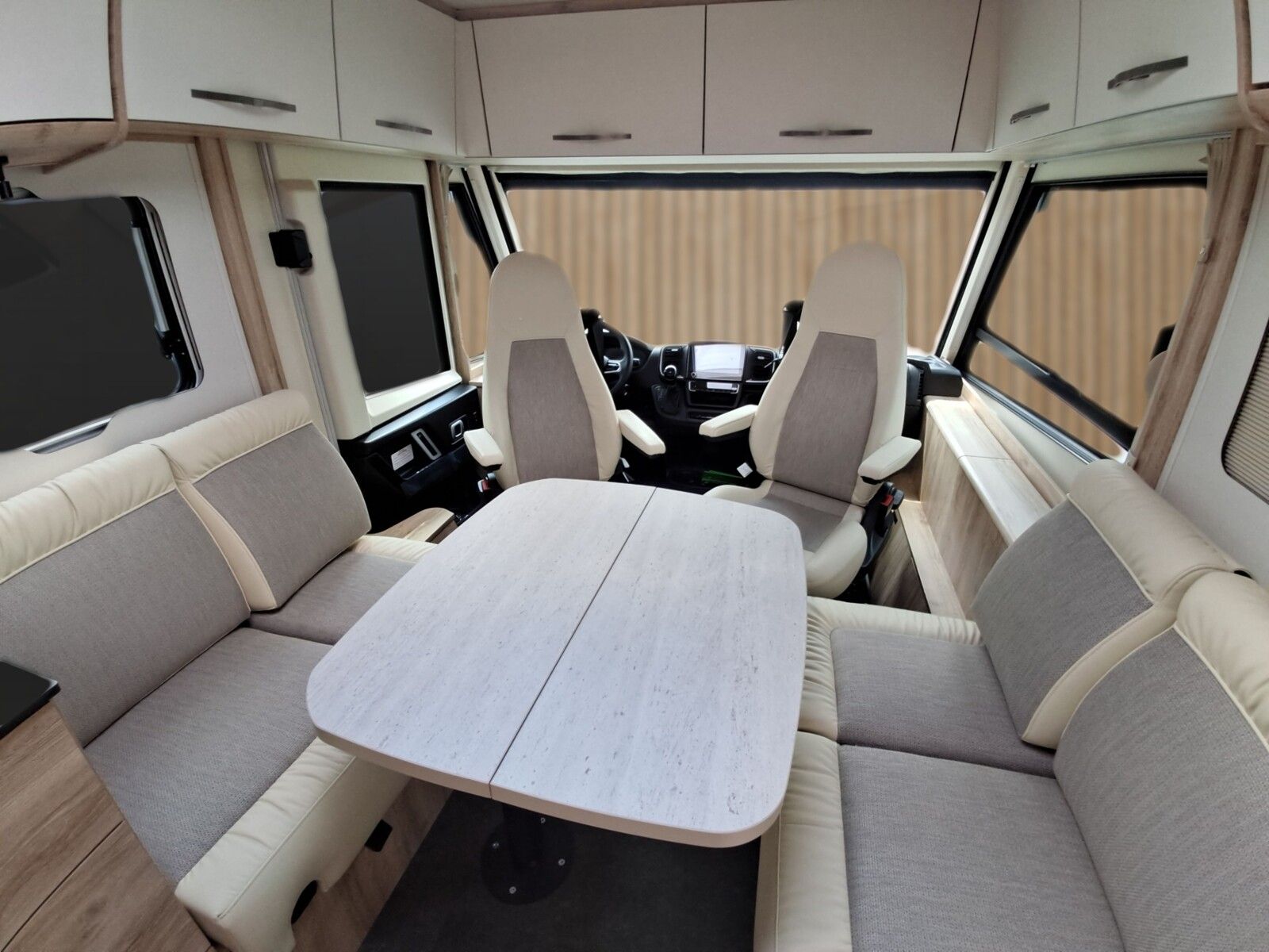 Fahrzeugabbildung Eura Mobil Integra Line IL 720 QF MondialMarkise8-Gang Aut.