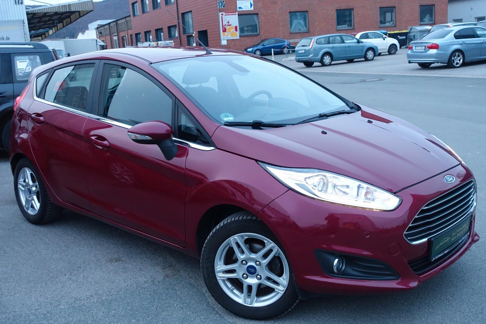 Ford Fiesta Titanium*LED*SHZ*PDC*ISOFIX*BFS*BC*TÜV+SE